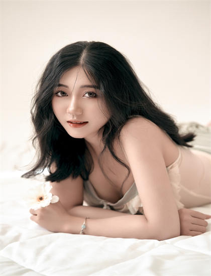 收藏必备：必看的《九人禁闭室》评价怎么样？专业评分与观众口碑对比